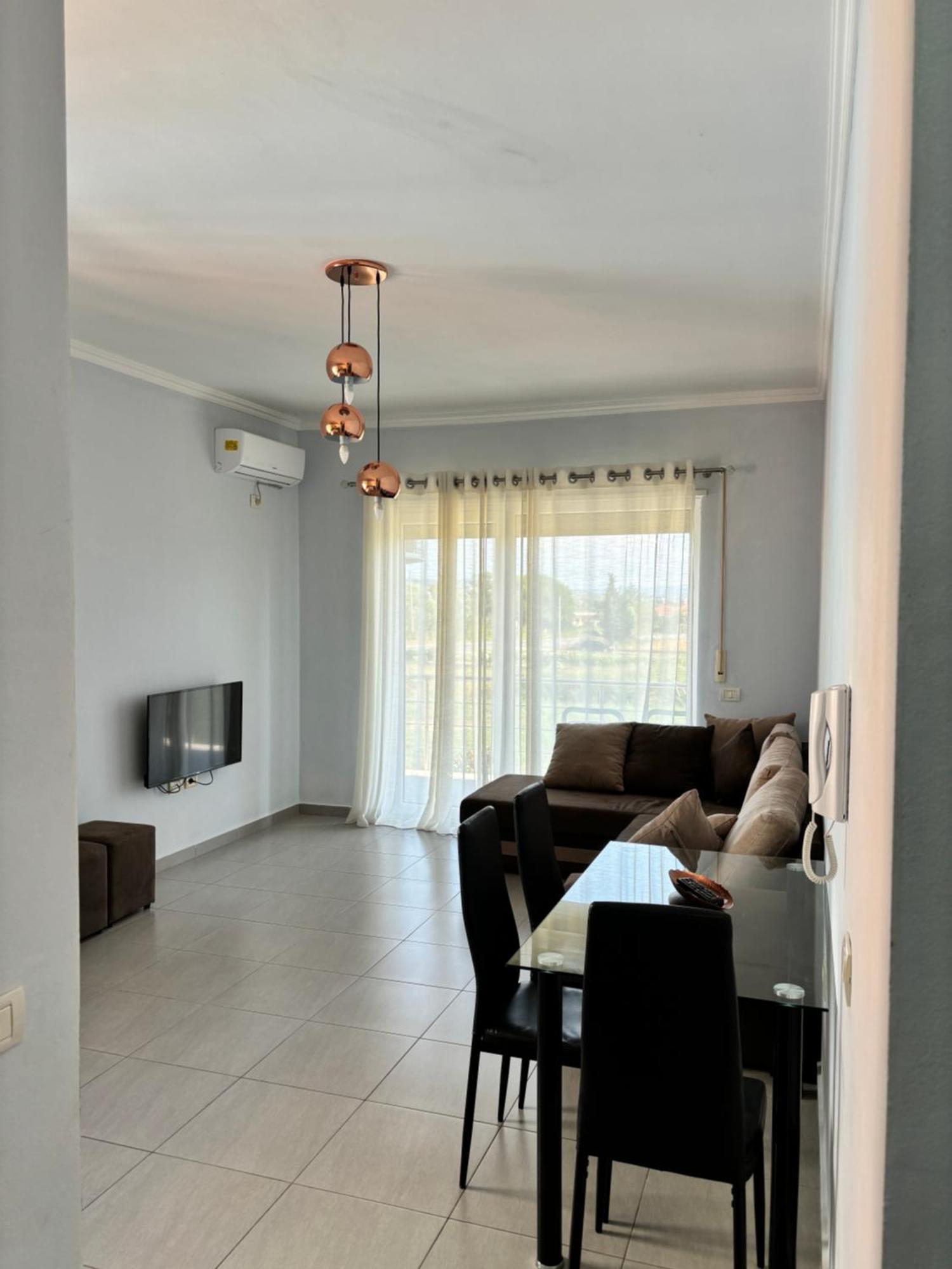 Emma'S Apartments Tirana Bagian luar foto