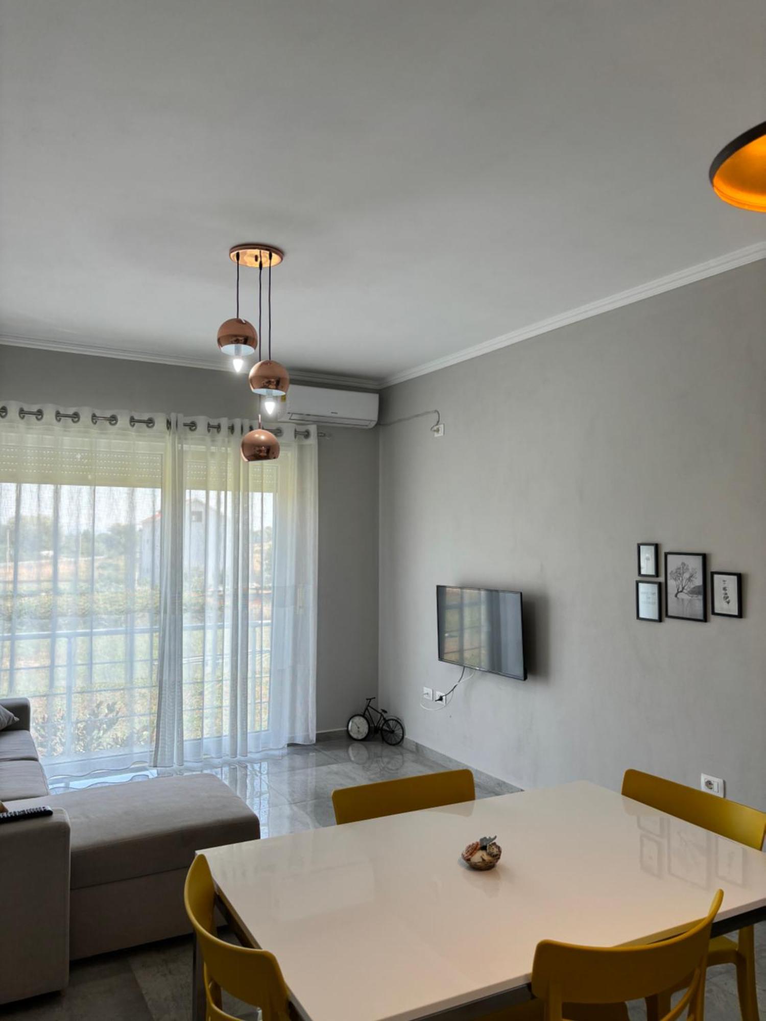 Emma'S Apartments Tirana Bagian luar foto