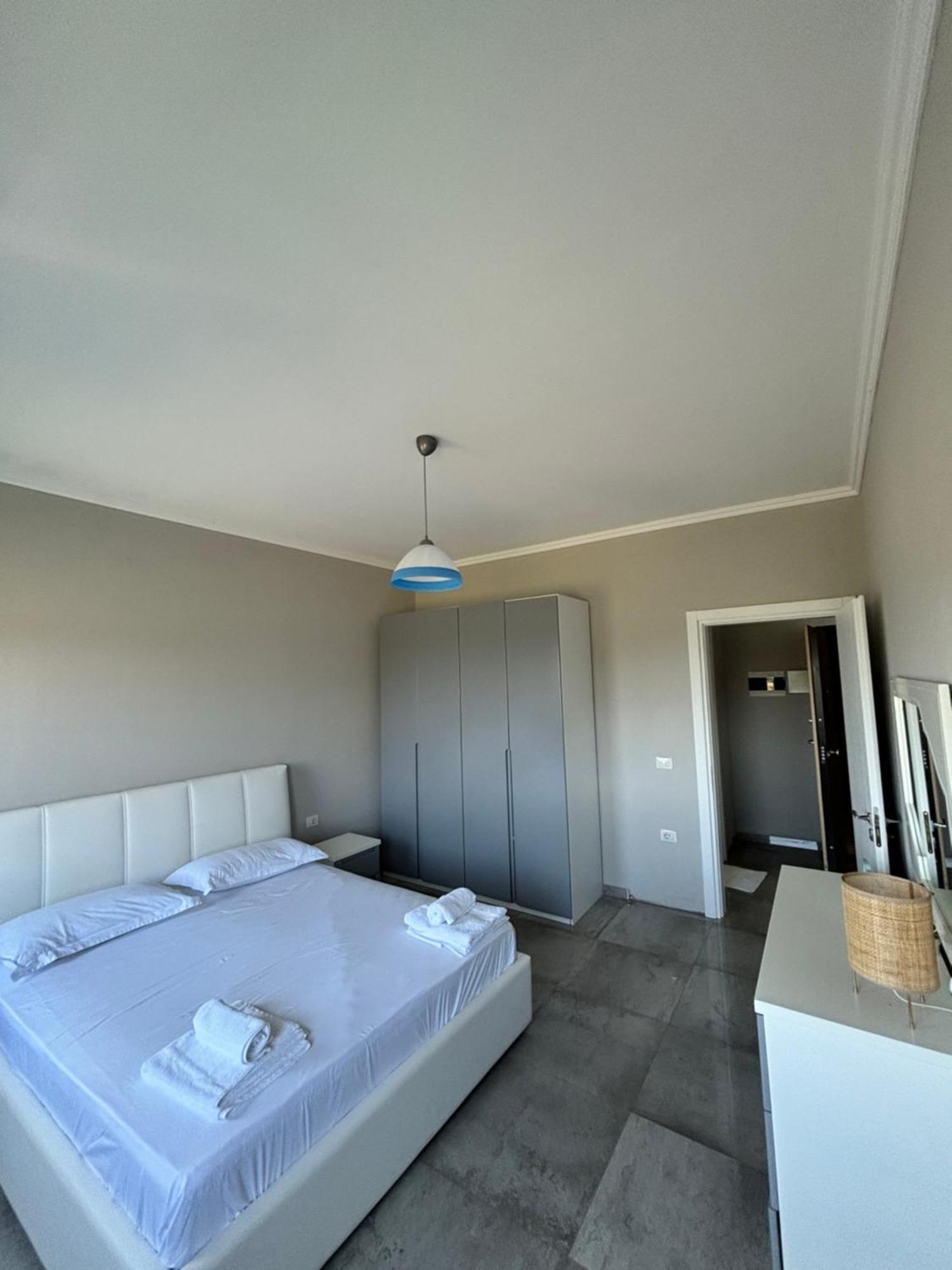 Emma'S Apartments Tirana Bagian luar foto