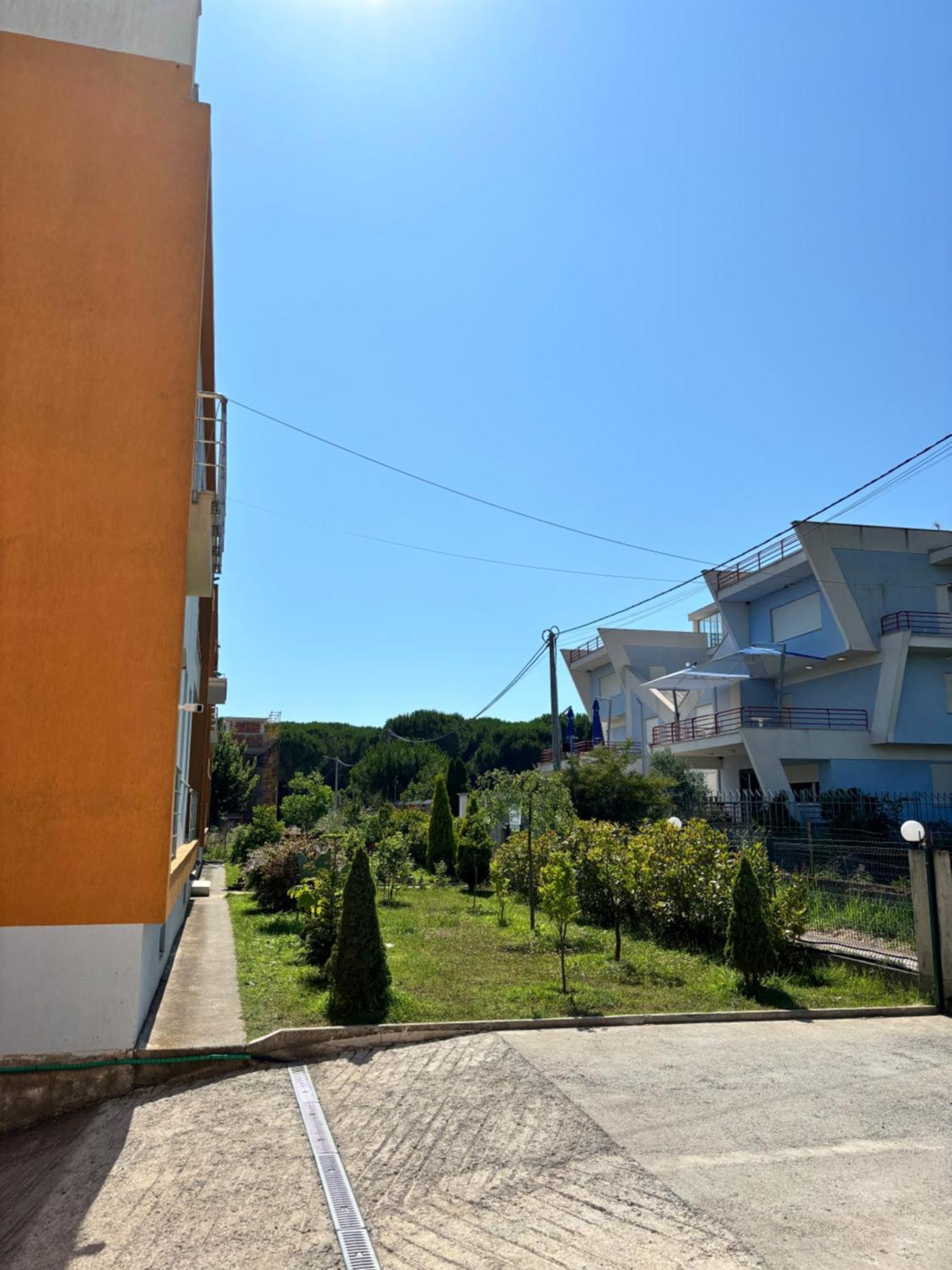Emma'S Apartments Tirana Bagian luar foto