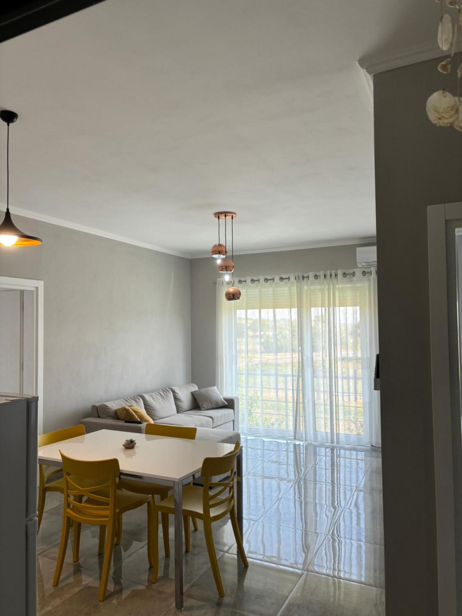Emma'S Apartments Tirana Bagian luar foto