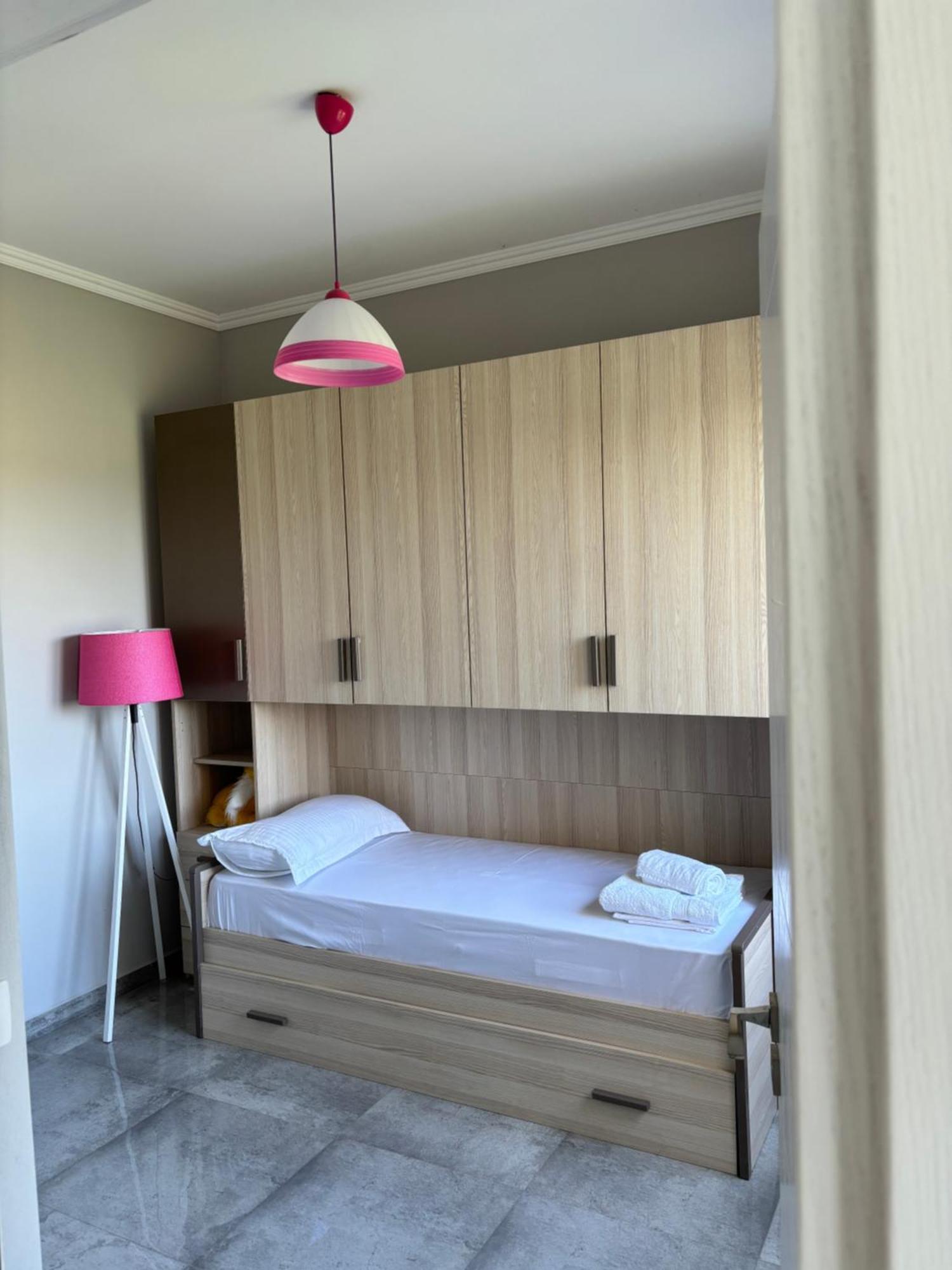 Emma'S Apartments Tirana Bagian luar foto